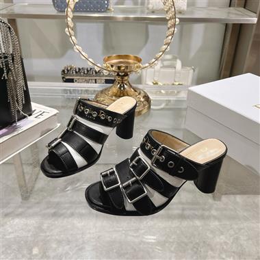 DIOR   2025新款女生休閒時尚鞋子