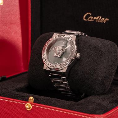 VERSACE   2025新款時尚休閒手錶  尺寸：38MM