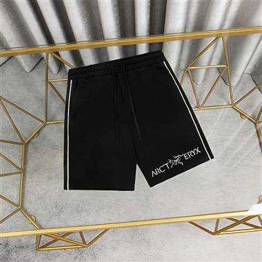 ARC'TERYX  2025夏季新款休閒短褲 尺寸偏大