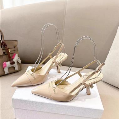 DIOR   2025新款女生休閒時尚鞋子