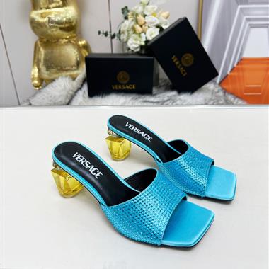 VERSACE   2025新款女生休閒時尚鞋子