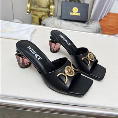 VERSACE   2025新款女生休閒時尚鞋子