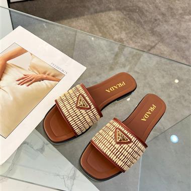 PRADA   2025新款女生休閒時尚鞋子