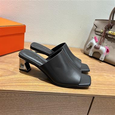 HERMES   2025新款女生休閒時尚鞋子