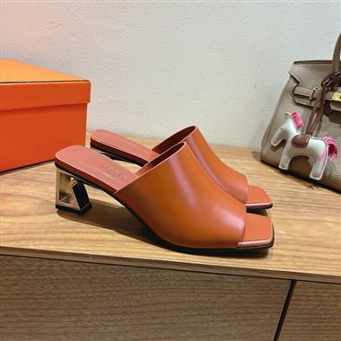 HERMES   2025新款女生休閒時尚鞋子