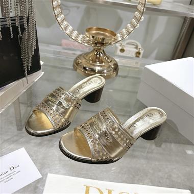 DIOR   2025新款女生休閒時尚鞋子