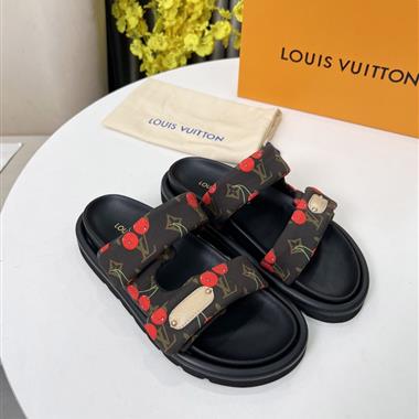 Louis Vuitton    2025新款女生休閒時尚鞋子