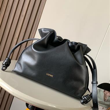 LOEWE  2025新款女生時尚包包 尺寸：30*24.5*10.5CM
