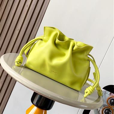 LOEWE  2025新款女生時尚包包 尺寸：23*18*9CM