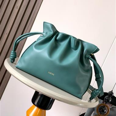 LOEWE  2025新款女生時尚包包 尺寸：30*24.5*10.5CM