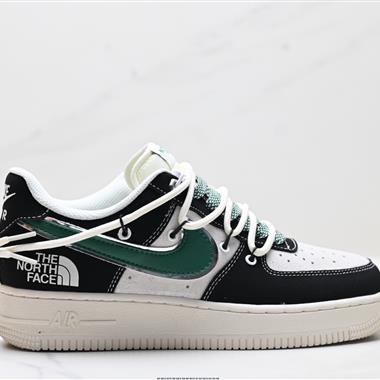 NIKE AIR FORCE 1‘07
