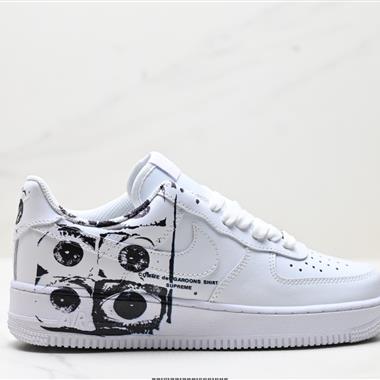 NIKE AIR FORCE 1‘07