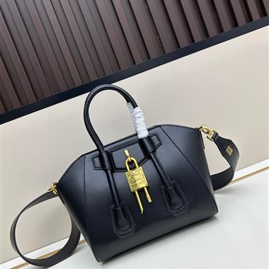 GIVENCHY  2025新款女生時尚包包   尺寸：23*27*13CM