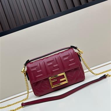 FENDI  2025新款女生時尚包包   尺寸：19*10*4CM