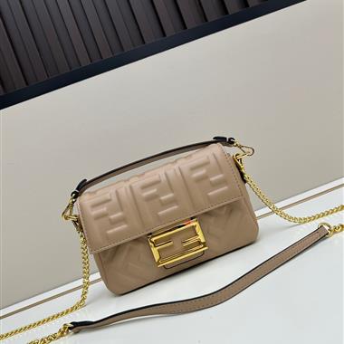 FENDI  2025新款女生時尚包包   尺寸：19*10*4CM