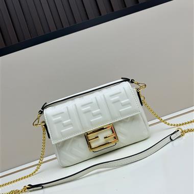 FENDI  2025新款女生時尚包包   尺寸：19*10*4CM