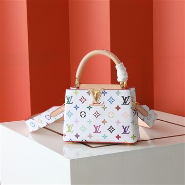 LOUIS VUITTON    2025新款女生時尚包包   尺寸：20*14CM