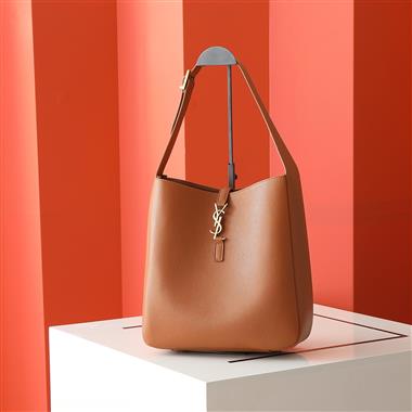 YSL   2025新款女生時尚包包   尺寸：31*30*13CM