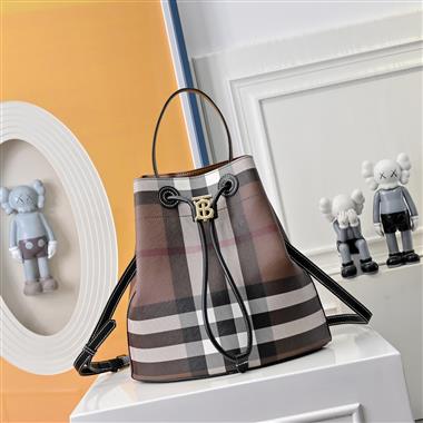BURBERRY  2025新款女生時尚包包   尺寸：26*28CM