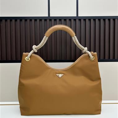 PRADA  2025新款女生時尚包包   尺寸：48*39*14CM