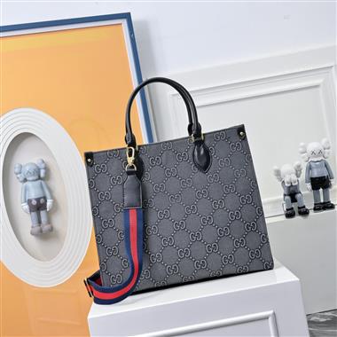GUCCI  2025新款女生時尚包包   尺寸：35*30CM