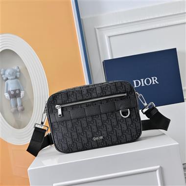 DIOR  2025新款男生時尚包包   尺寸：26*17*7CM
