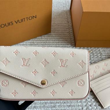 LOUIS VUITTON    2025新款女生時尚包包   尺寸：21*13CM