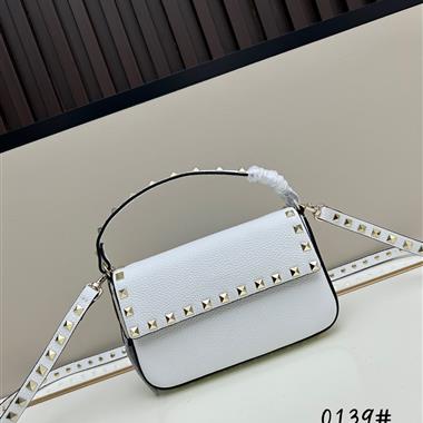 Valentino  2025新款女生時尚包包   尺寸：19*13.5*3CM