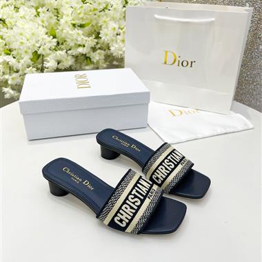 DIOR   2025新款女生休閒時尚鞋子