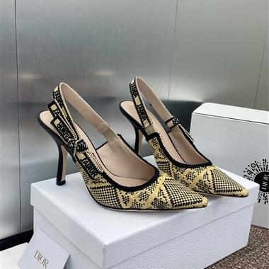 DIOR   2025新款女生休閒時尚鞋子