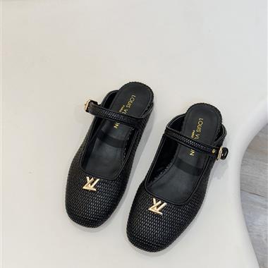 Louis Vuitton  2025新款女生休閒時尚鞋子