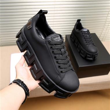 VERSACE   2025新款男生休閒時尚鞋子