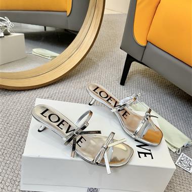 LOEWE  2025新款女生休閒時尚鞋子