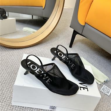 LOEWE  2025新款女生休閒時尚鞋子