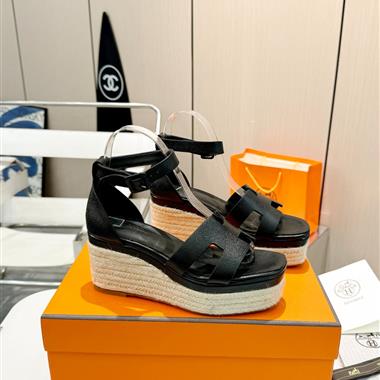 HERMES   2025新款女生休閒時尚鞋子