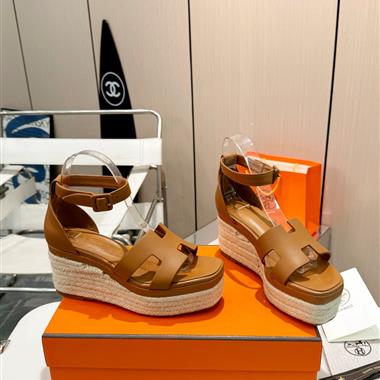 HERMES   2025新款女生休閒時尚鞋子