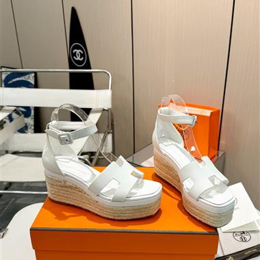HERMES   2025新款女生休閒時尚鞋子