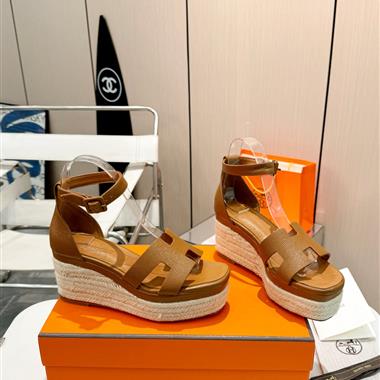 HERMES   2025新款女生休閒時尚鞋子