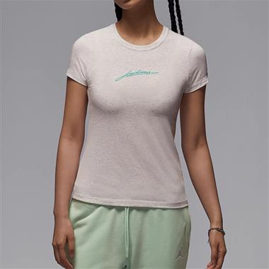 NIKE   2025夏季新款女生短袖T恤