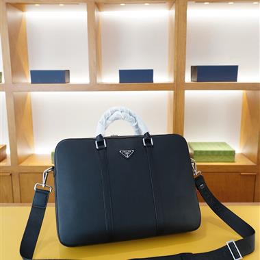 PRADA   2025新款男生時尚包包 尺寸：38*28*6CM