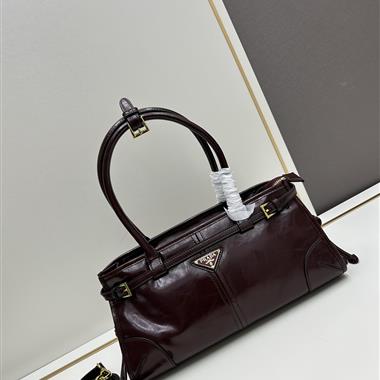 PRADA   2025新款女生時尚包包 尺寸：32*15*12CM