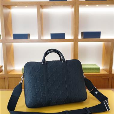 GUCCI   2025新款男生時尚包包 尺寸：38*28*6CM