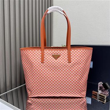 PRADA   2025新款女生時尚包包 尺寸：33*29*14CM