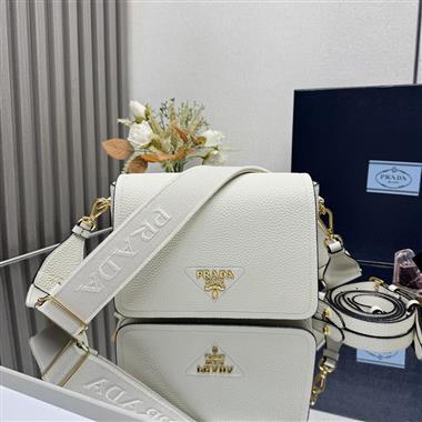 PRADA   2025新款女生時尚包包 尺寸：23*15.5*9CM