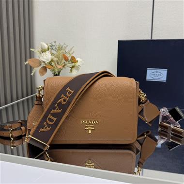 PRADA   2025新款女生時尚包包 尺寸：23*15.5*9CM
