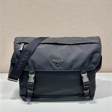 PRADA   2025新款男生時尚包包 尺寸：30*27.5*14.5CM