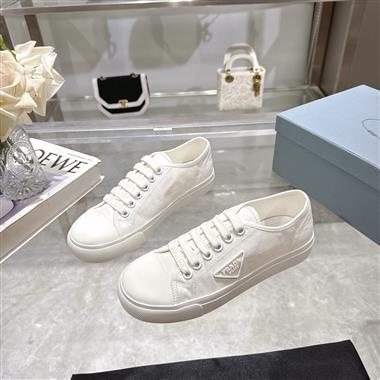 PRADA   2025新款女生休閒時尚鞋子