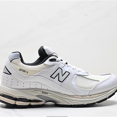 New Balance 2002R 