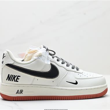 NIKE AIR FORCE 1‘07 LV8