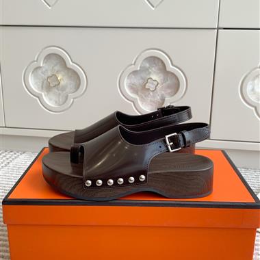 HERMES   2025新款女生休閒時尚鞋子